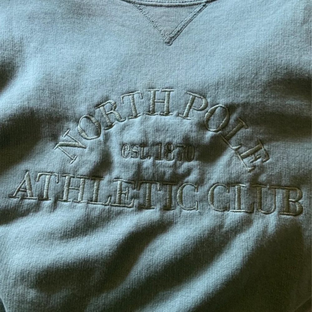 Green sweatshirt